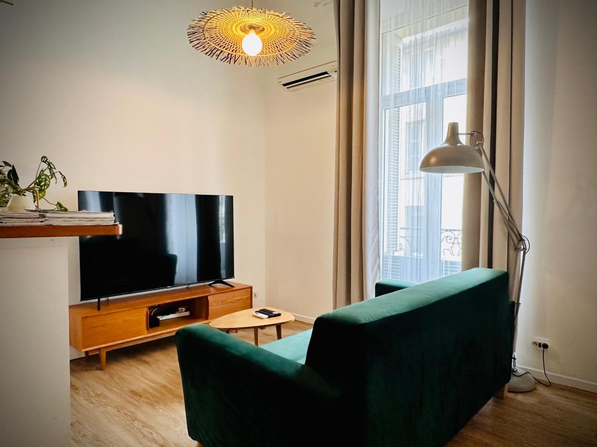 Duplex climatisé-Hauteur sous plafond 1,9m-Parking gratuit-Netflix-Arrivée autonome !! Duplex-Ceiling height 1,9m-Free parking-Netflix-Self check in Aviñón Exterior foto
