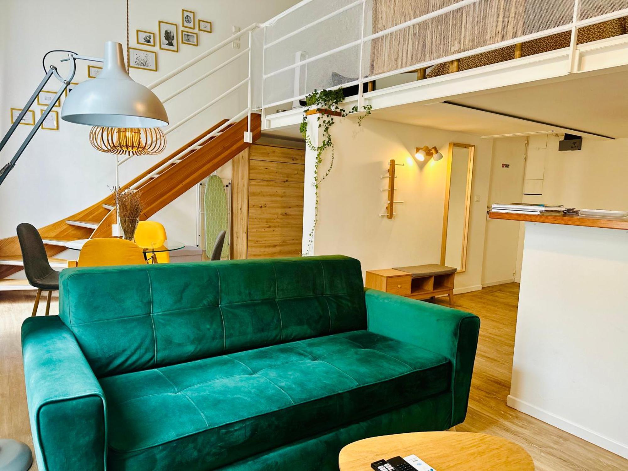 Duplex climatisé-Hauteur sous plafond 1,9m-Parking gratuit-Netflix-Arrivée autonome !! Duplex-Ceiling height 1,9m-Free parking-Netflix-Self check in Aviñón Exterior foto